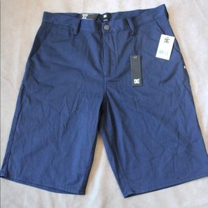 DC RELAXE Men's Short Color Blue Size 32 Brand